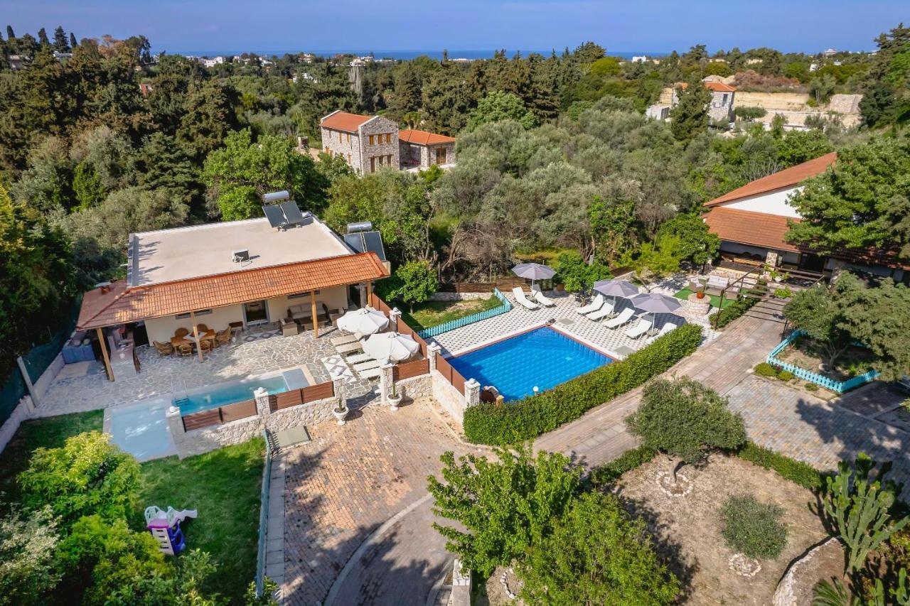 Villa Rafaela Коскину Экстерьер фото